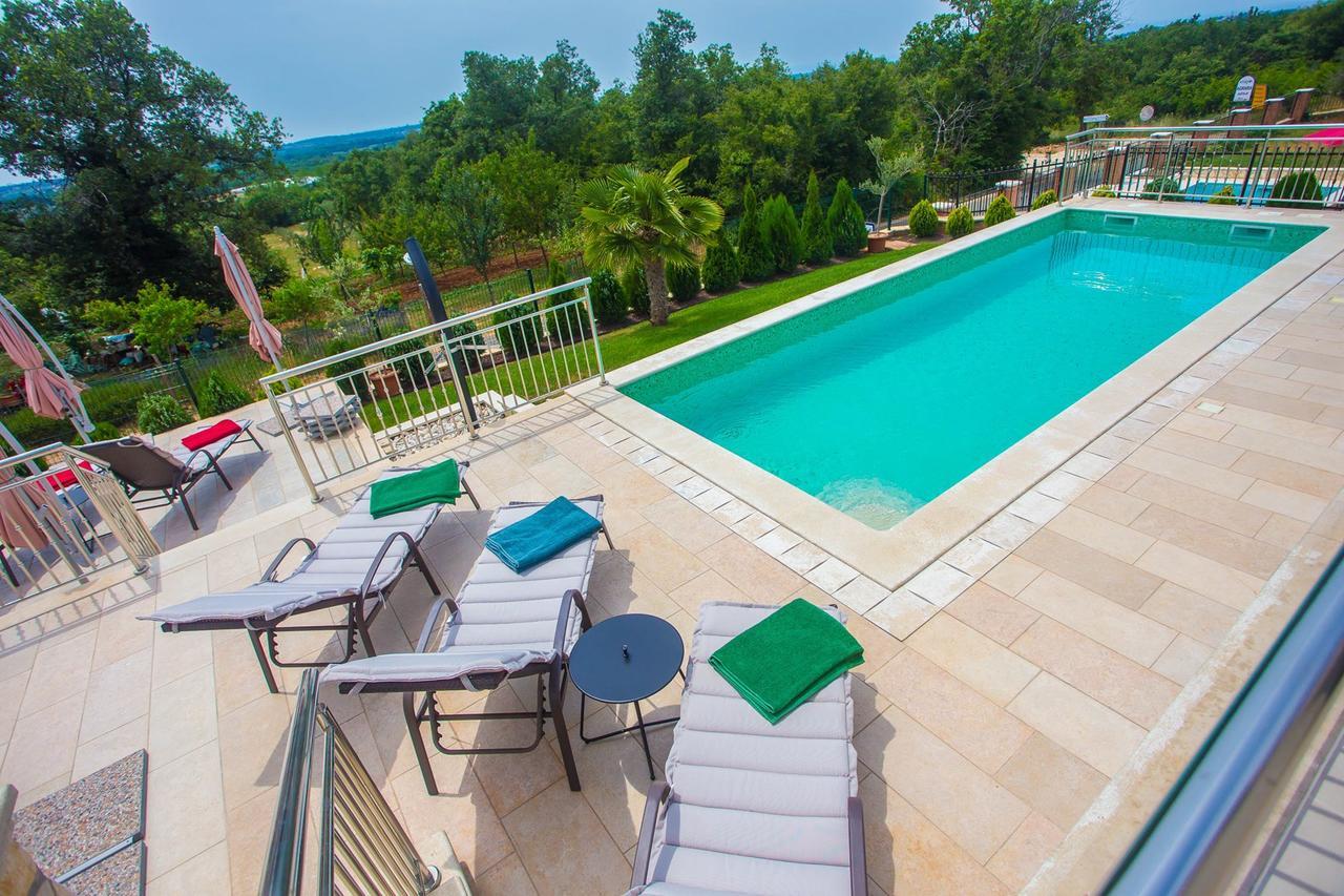 Villa Sunce Kaštelir Exterior foto